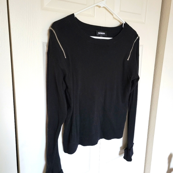 Express black crop zipper sweater - Picture 2 of 4